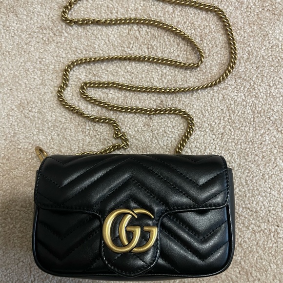Gucci GG MARMONT SUPER MINI BAG - Picture 1 of 13